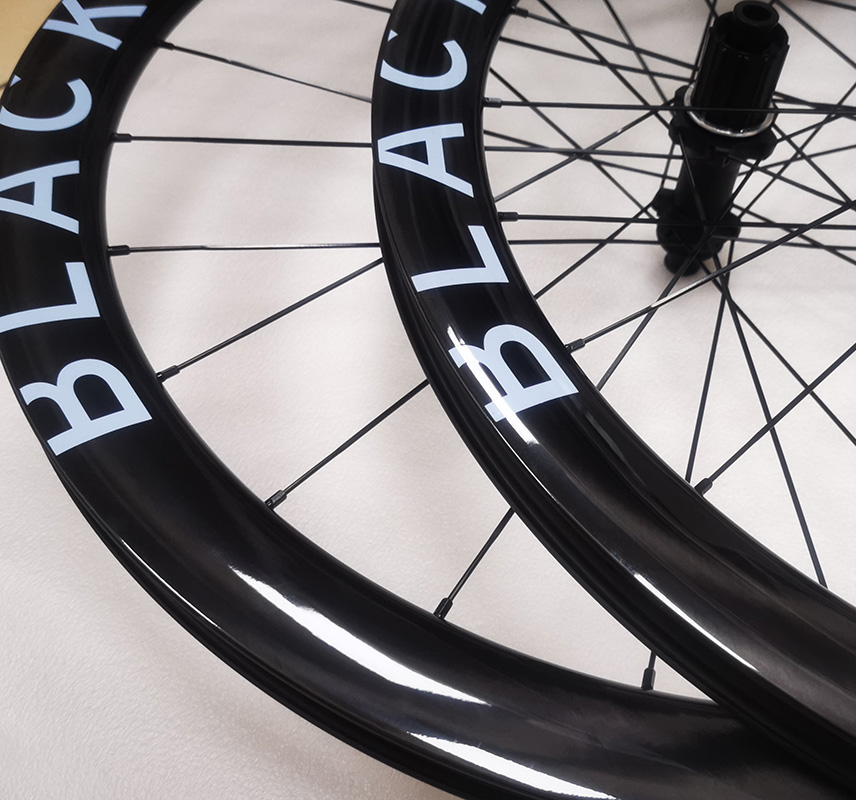30mm breite Carbon-Gravel-Sche – Gravel Bike Tires Bewertung und Preis